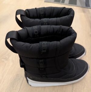 Sorel Black Quilted Winter Boots
